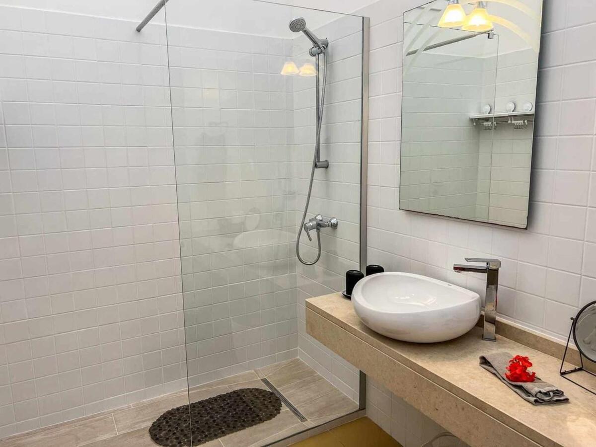 Guestready - Windmill House Near The Beach Порто Санто Екстериор снимка